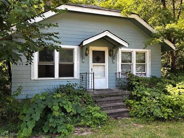 0.9 Acres of Land for Sale in Olmsted Township, Ohio