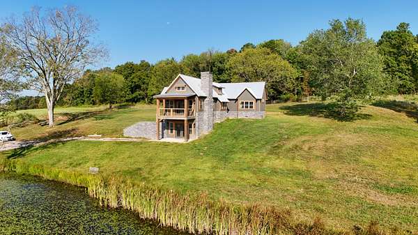 16 Acres of Land with Home for Sale in East Bernstadt, Kentucky