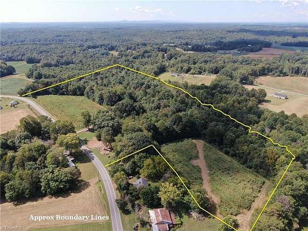 21.1 Acres of Recreational Land for Sale in Siloam, North Carolina