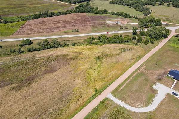 4 Acres of Residential Land for Sale in Viola, Kansas