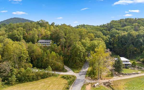 1.34 Acres of Land for Sale in Mineral Bluff, Georgia