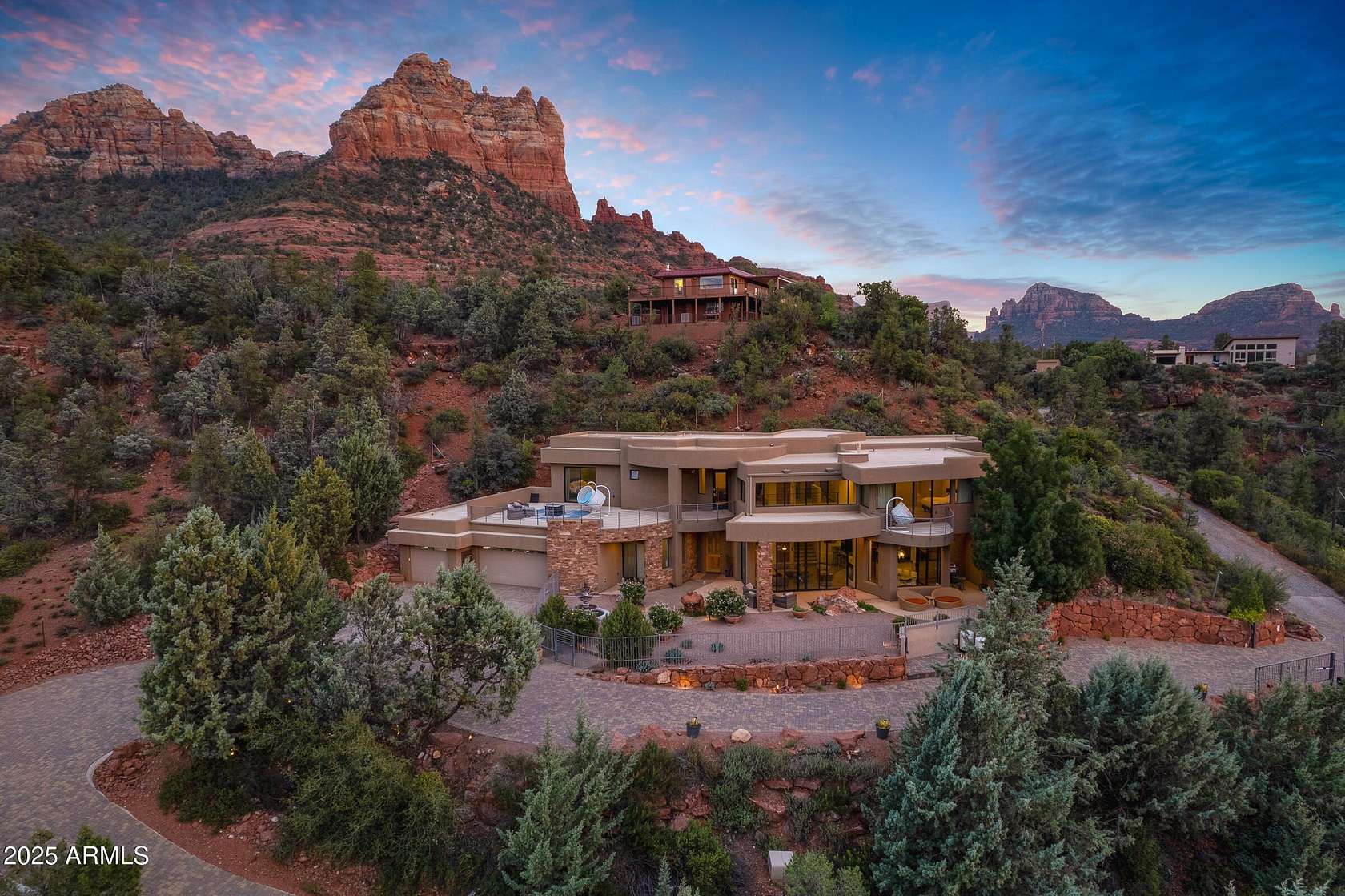 3.1 Acres of Residential Land with Home for Sale in Sedona, Arizona