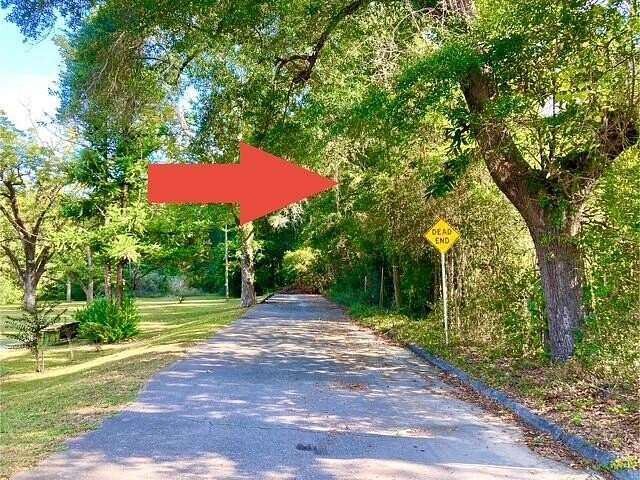 0.47 Acres of Commercial Land for Sale in DeFuniak Springs, Florida