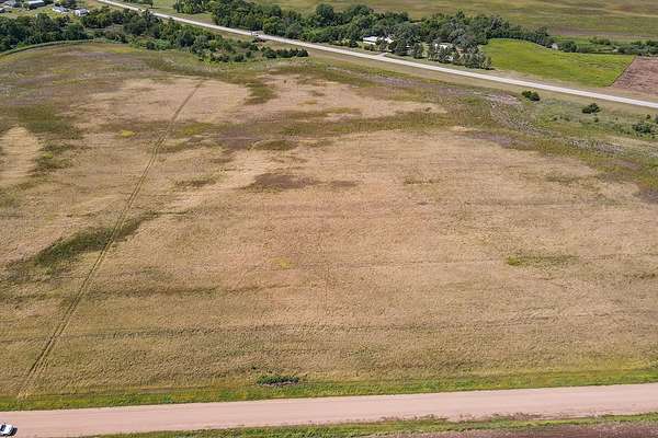 3.25 Acres of Residential Land for Sale in Viola, Kansas
