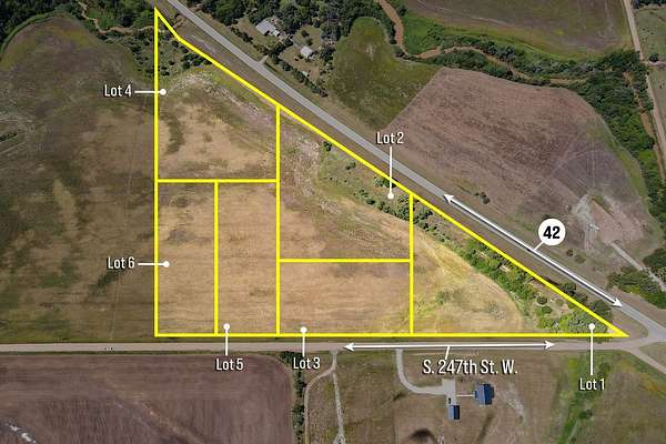 3.25 Acres of Residential Land for Sale in Viola, Kansas