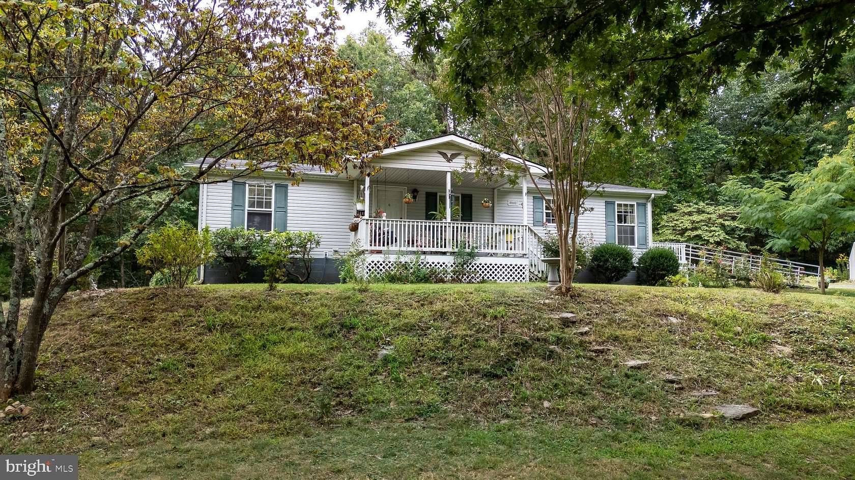 5 Acres of Residential Land with Home for Sale in Luray, Virginia