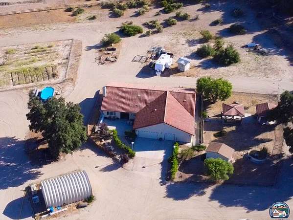 12.3 Acres of Land with Home for Sale in Boulevard, California