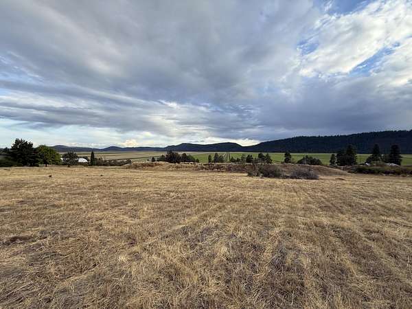 1.18 Acres of Residential Land for Sale in Klamath Falls, Oregon