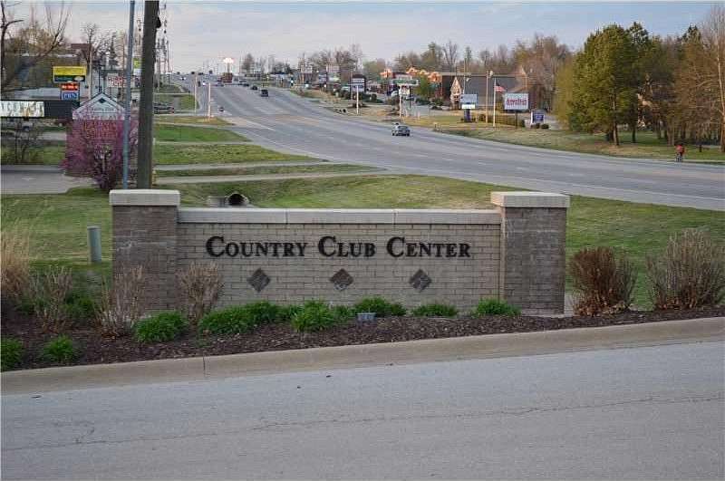 3.46 Acres of Improved Mixed-Use Land for Sale in Springdale, Arkansas