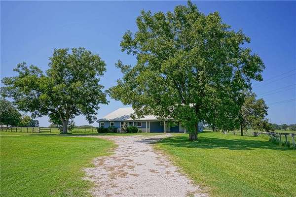 5.1 Acres of Residential Land with Home for Sale in Richards, Texas