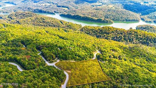 5 Acres of Residential Land for Sale in New Tazewell, Tennessee