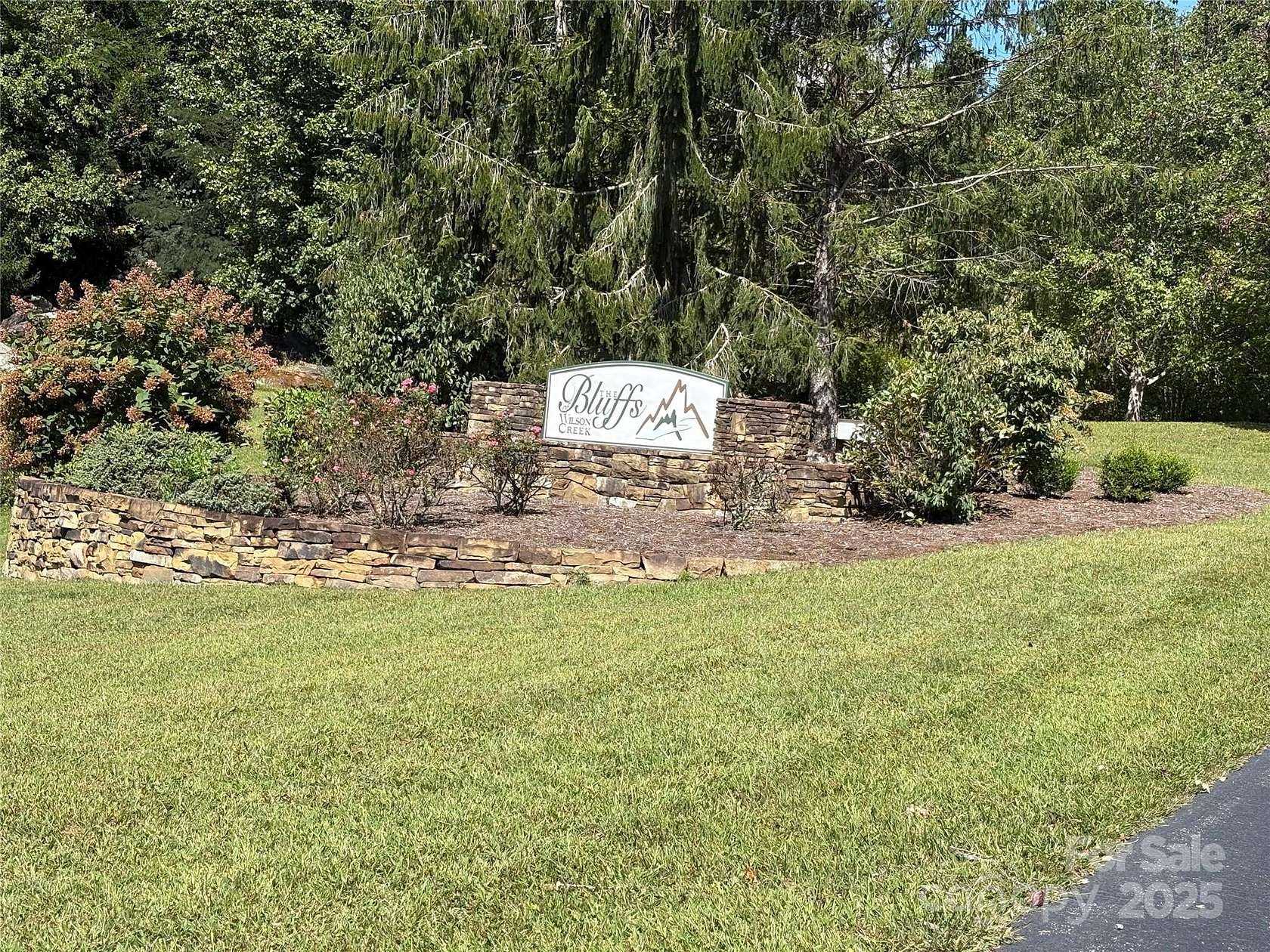 1 Acre of Residential Land for Sale in Lenoir, North Carolina