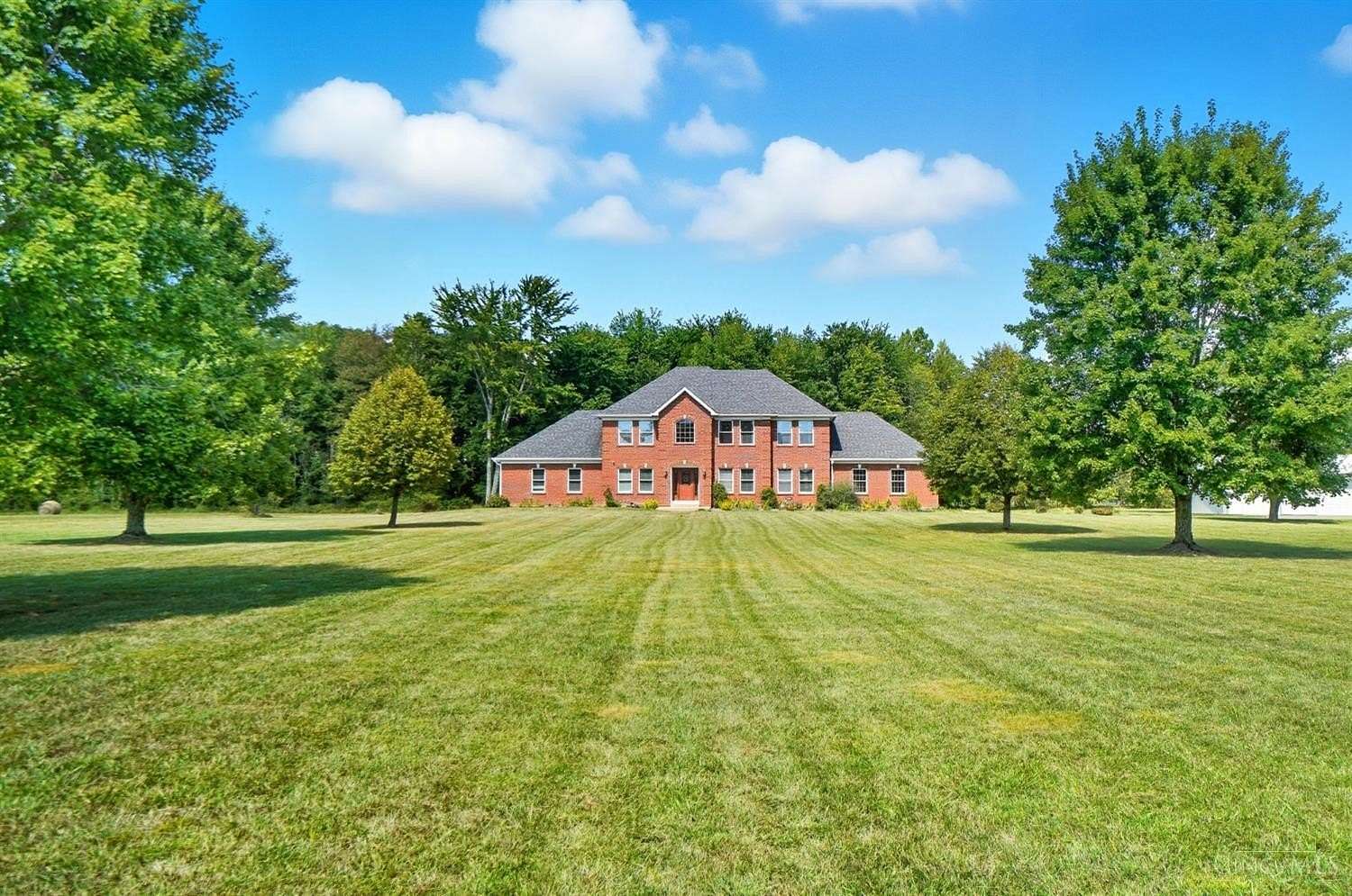 8.72 Acres of Residential Land with Home for Sale in Batavia, Ohio