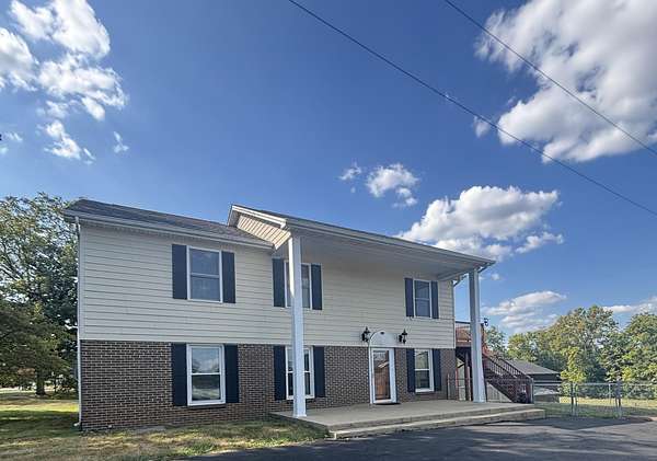 2 Acres of Residential Land with Home for Sale in Versailles, Kentucky