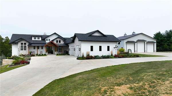 5 Acres of Residential Land with Home for Sale in Liberty, Missouri