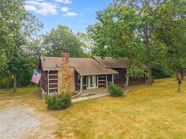 13 Acres of Land with Home for Sale in Braymer, Missouri