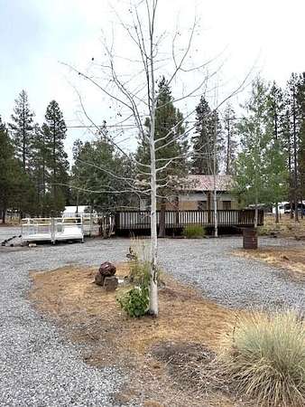 1.13 Acres of Residential Land with Home for Sale in La Pine, Oregon