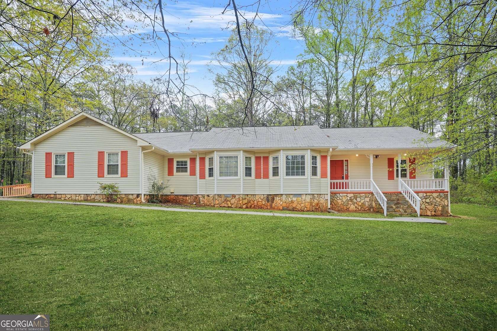 2 Acres of Residential Land with Home for Sale in Hampton, Georgia