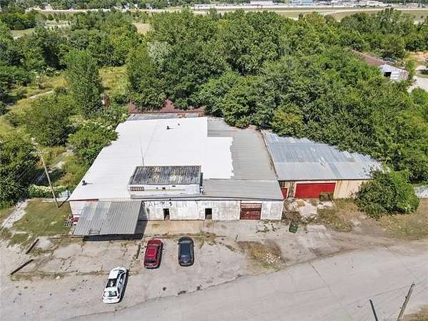 5.51 Acres of Improved Commercial Land for Sale in Tulsa, Oklahoma