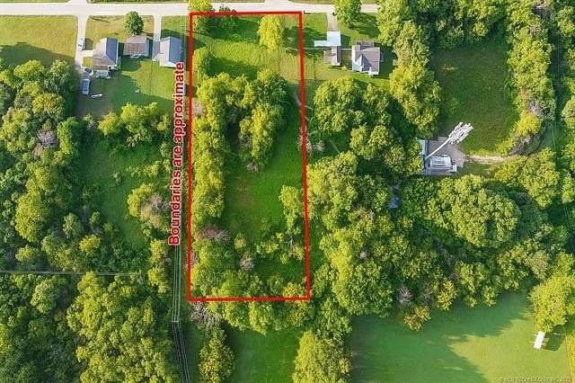 1.1 Acres of Residential Land for Sale in Okmulgee, Oklahoma