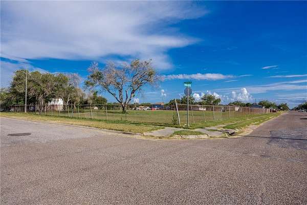 1.4 Acres of Land for Sale in Robstown, Texas