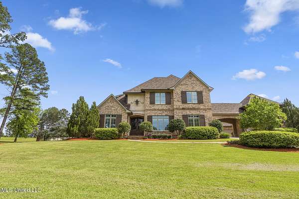 3 Acres of Residential Land with Home for Sale in Madison, Mississippi