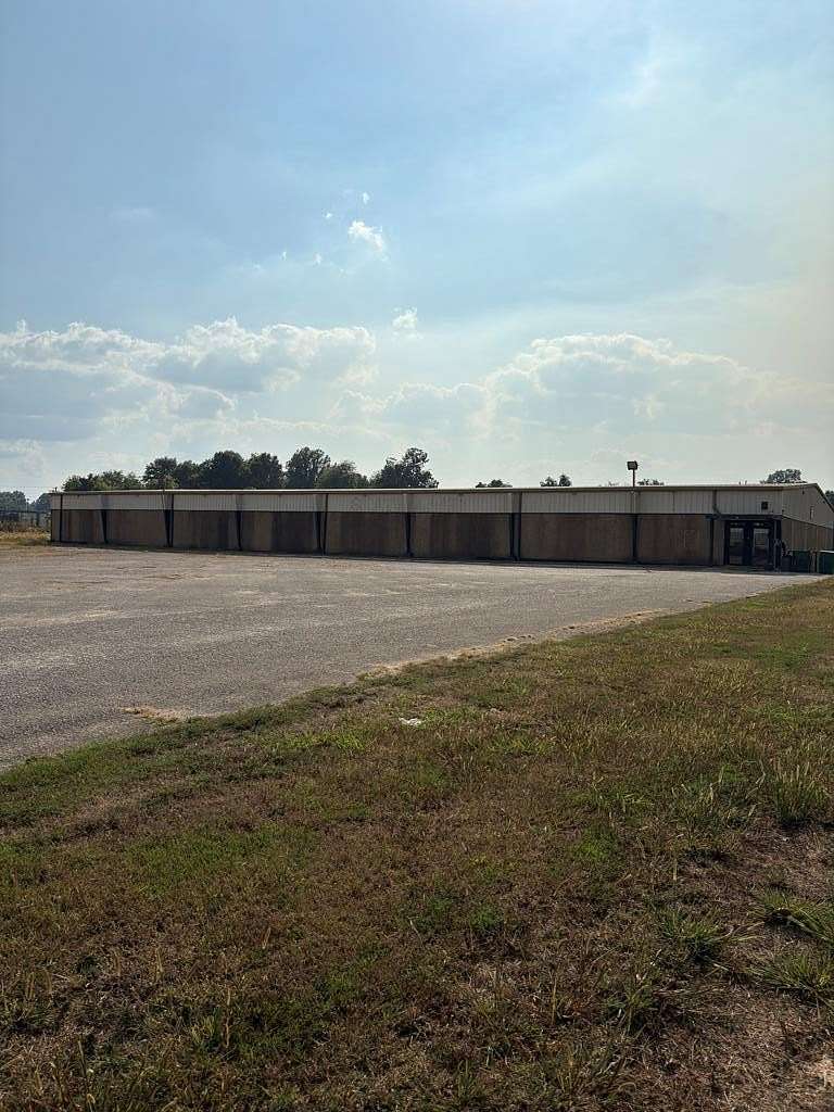 1.8 Acres of Improved Commercial Land for Sale in Blytheville, Arkansas