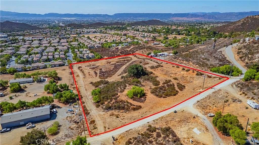4.78 Acres of Land for Sale in Murrieta, California
