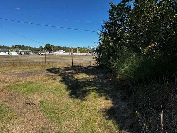 0.14 Acres of Residential Land for Sale in Skowhegan, Maine