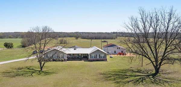 142 Acres of Recreational Land with Home for Sale in Guntown, Mississippi