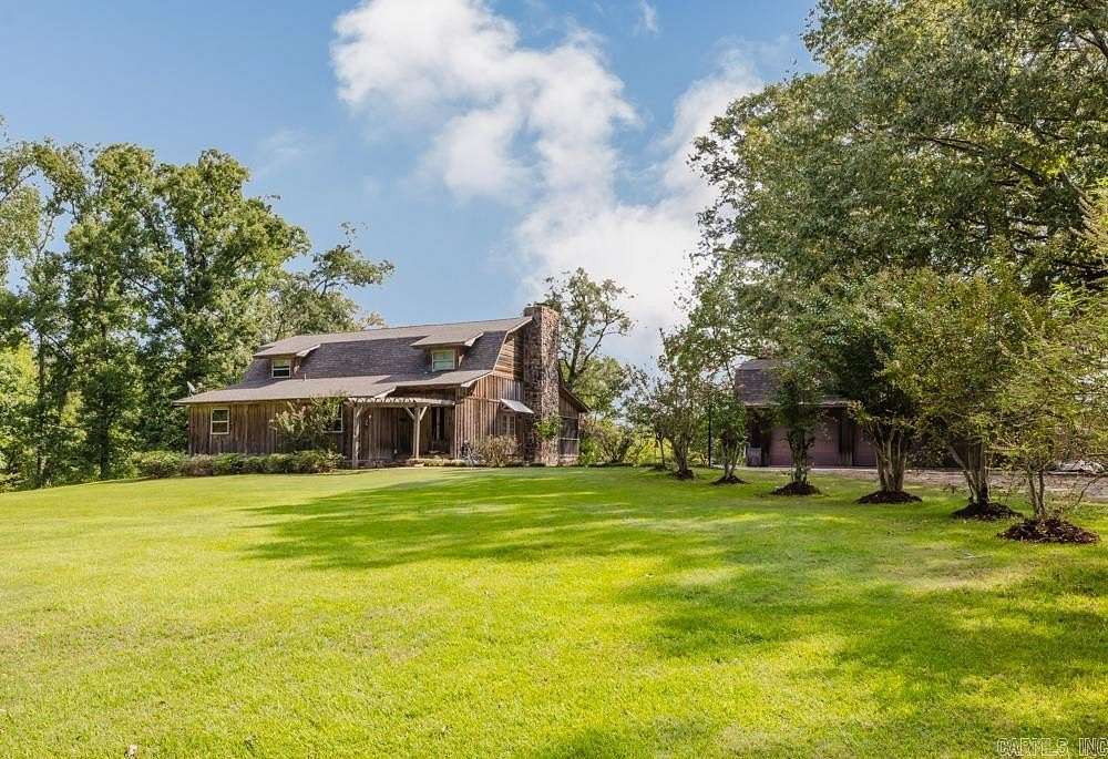 11 Acres of Land with Home for Sale in Benton, Arkansas