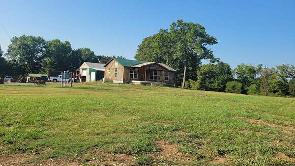6.82 Acres of Residential Land for Sale in Chapel Hill, Tennessee