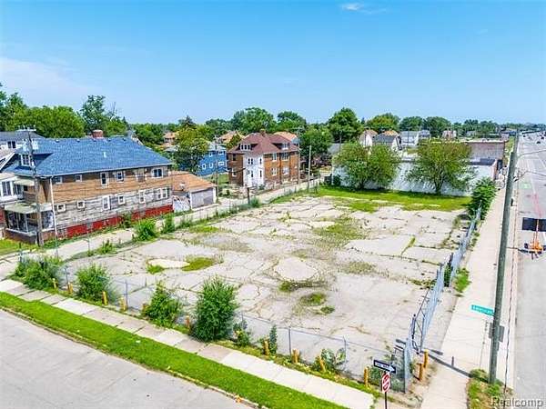 0.44 Acres of Mixed-Use Land for Sale in Detroit, Michigan