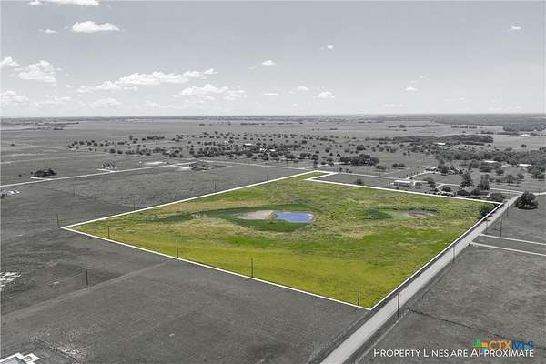 18.6 Acres of Land for Sale in Crawford, Texas