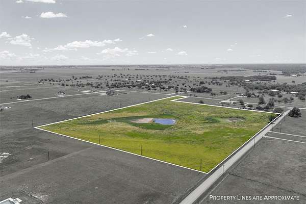18.6 Acres of Land for Sale in Crawford, Texas