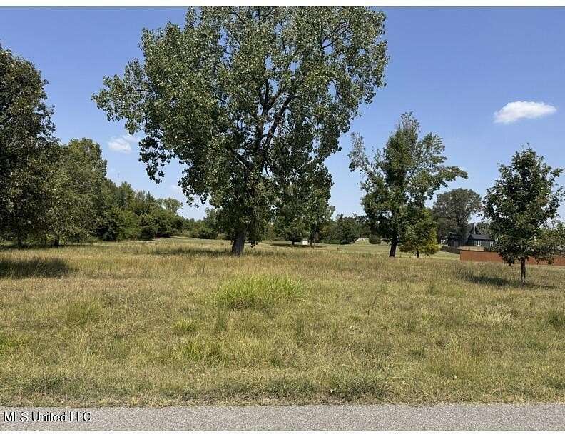 1.56 Acres of Residential Land for Sale in Nesbit, Mississippi