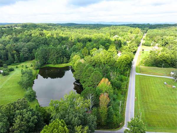 1 Acre of Residential Land for Sale in Rock Spring, Georgia