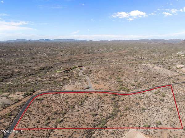 5 Acres of Residential Land for Sale in Morristown, Arizona