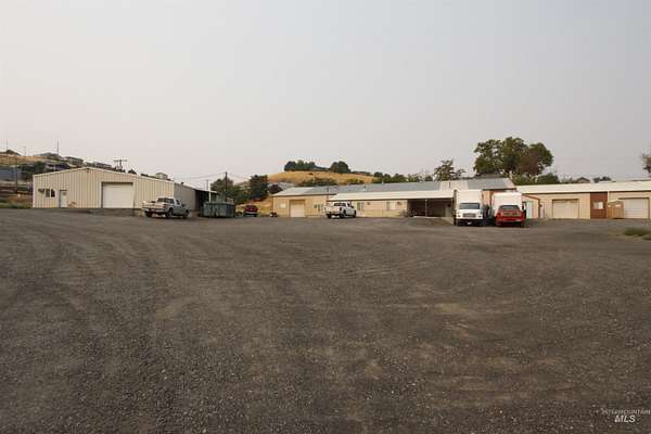 2.28 Acres of Improved Commercial Land for Sale in Clarkston, Washington