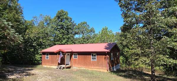 4.77 Acres of Residential Land with Home for Sale in Alton, Missouri