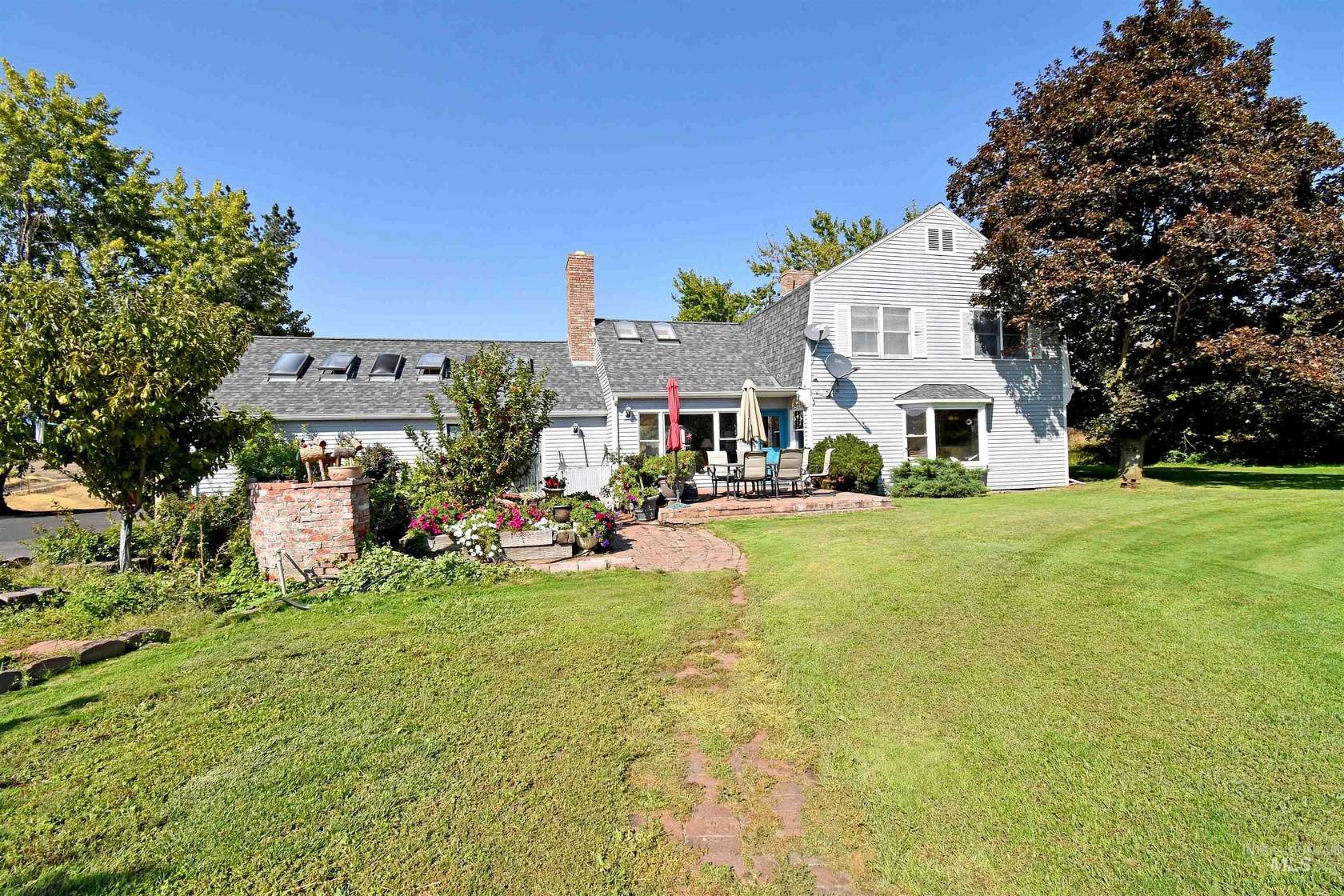 50 Acres of Agricultural Land with Home for Sale in Clarkston, Washington