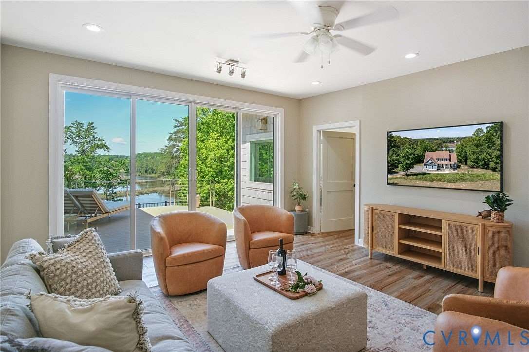 9.56 Acres of Residential Land with Home for Sale in Lancaster, Virginia