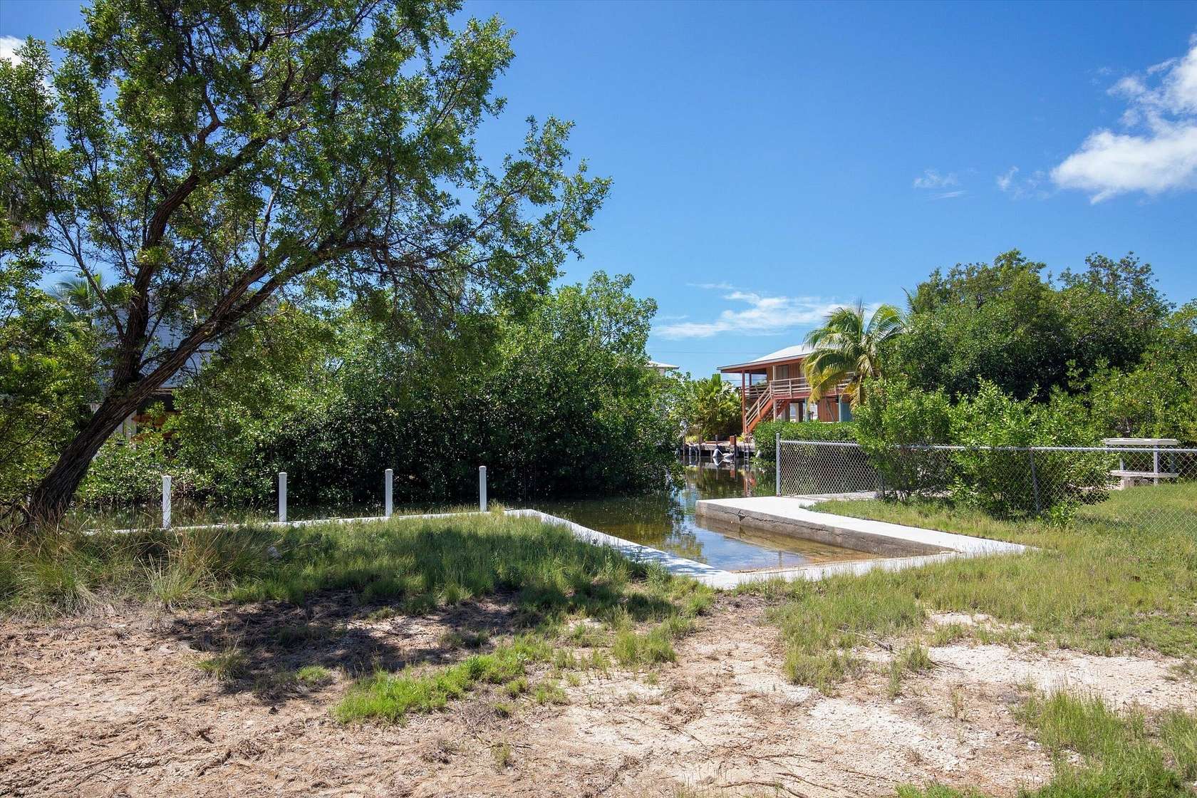 Residential Land for Sale in Ramrod Key, Florida