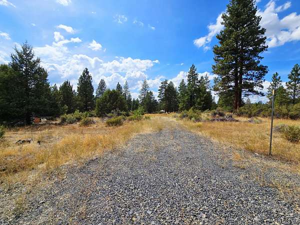 4.6 Acres of Residential Land for Sale in Bonanza, Oregon