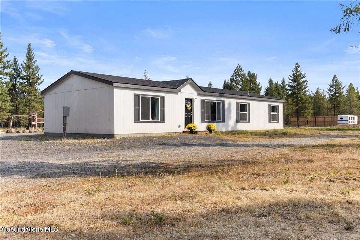 5 Acres of Land with Home for Sale in Spirit Lake, Idaho