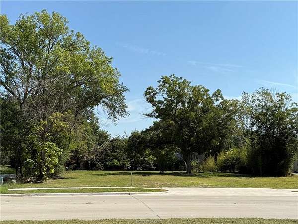 0.19 Acres of Mixed-Use Land for Sale in Bryan, Texas