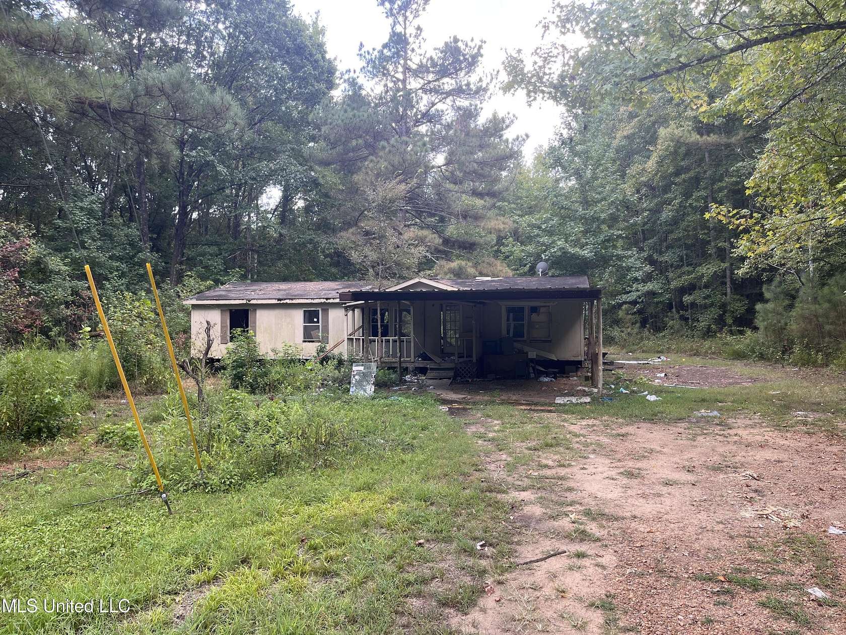 2 Acres of Land for Sale in Red Banks, Mississippi