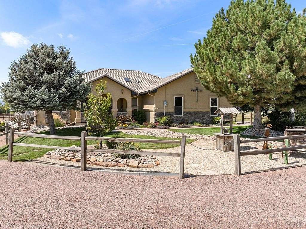 10 Acres of Land with Home for Sale in Penrose, Colorado