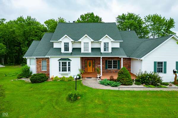 9.46 Acres of Residential Land with Home for Sale in Hope, Indiana