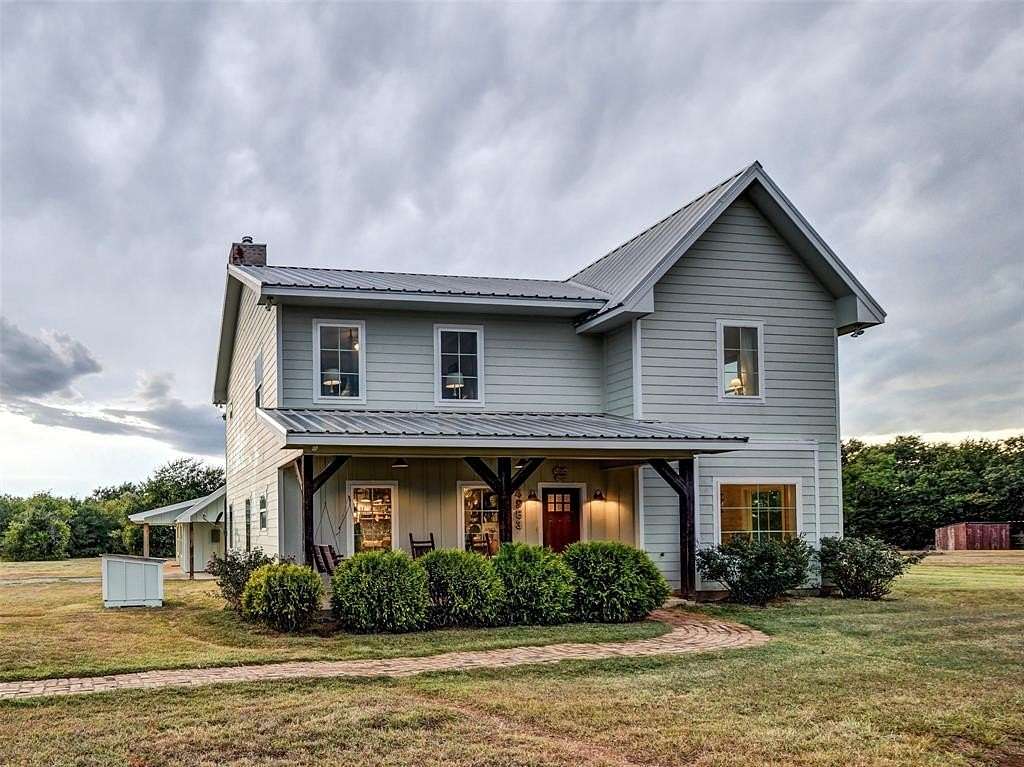 13.2 Acres of Land with Home for Sale in Bowie, Texas